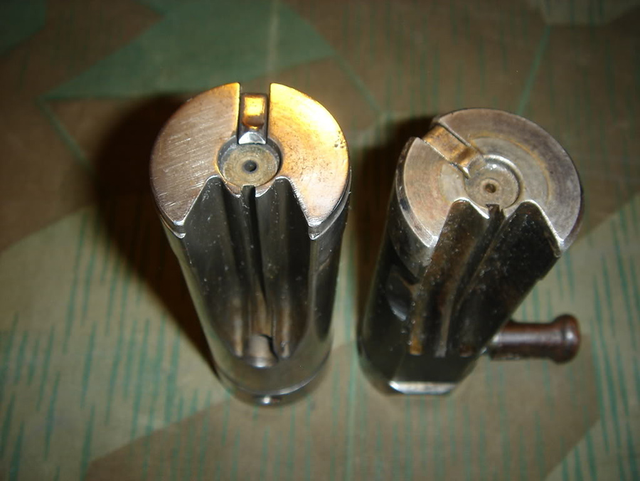 Bolt of a MP18 (left) and MP40 (right)
